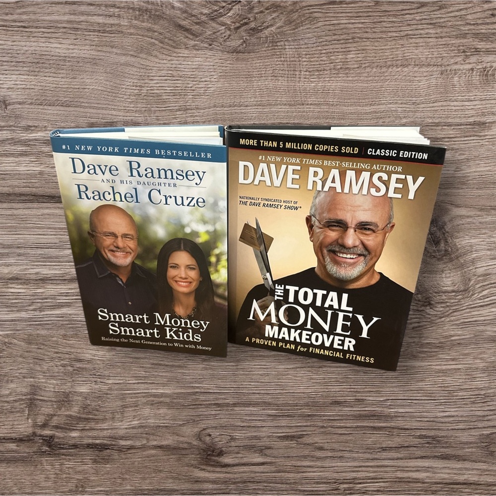 📚 Dave Ramsey Book Set – “The Total Money Makeover” & “Smart Money Smart Kids”